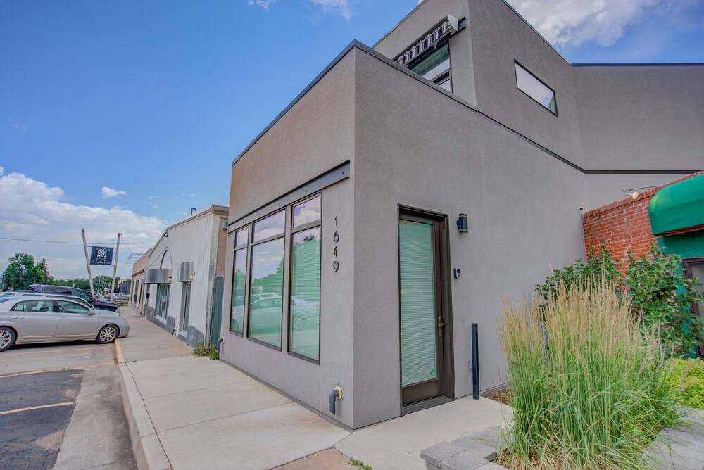 1BD Studio Downtown Close to Hiking W ac - photo 18
