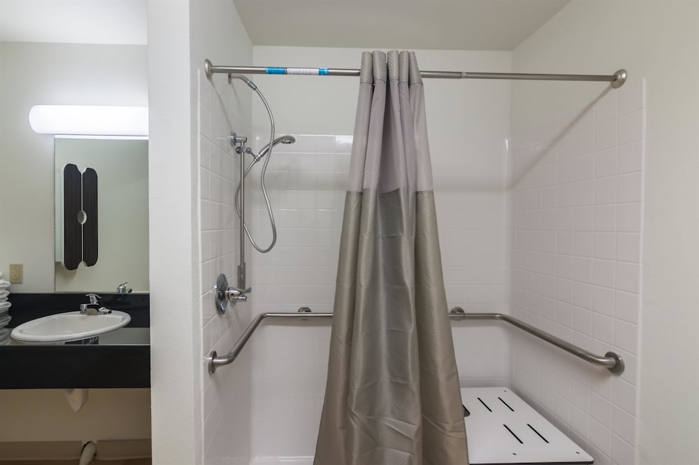 Days Inn & Suites by Wyndham Colorado City I 20 - photo 35