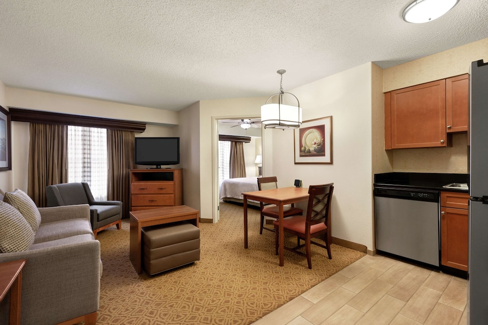 Homewood Suites Dallas Park Central - photo 4