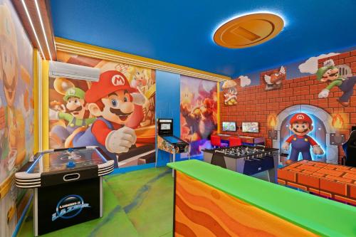 5418 Solterra 12 BDR 29 guests poolspa game room in Davenport, United States