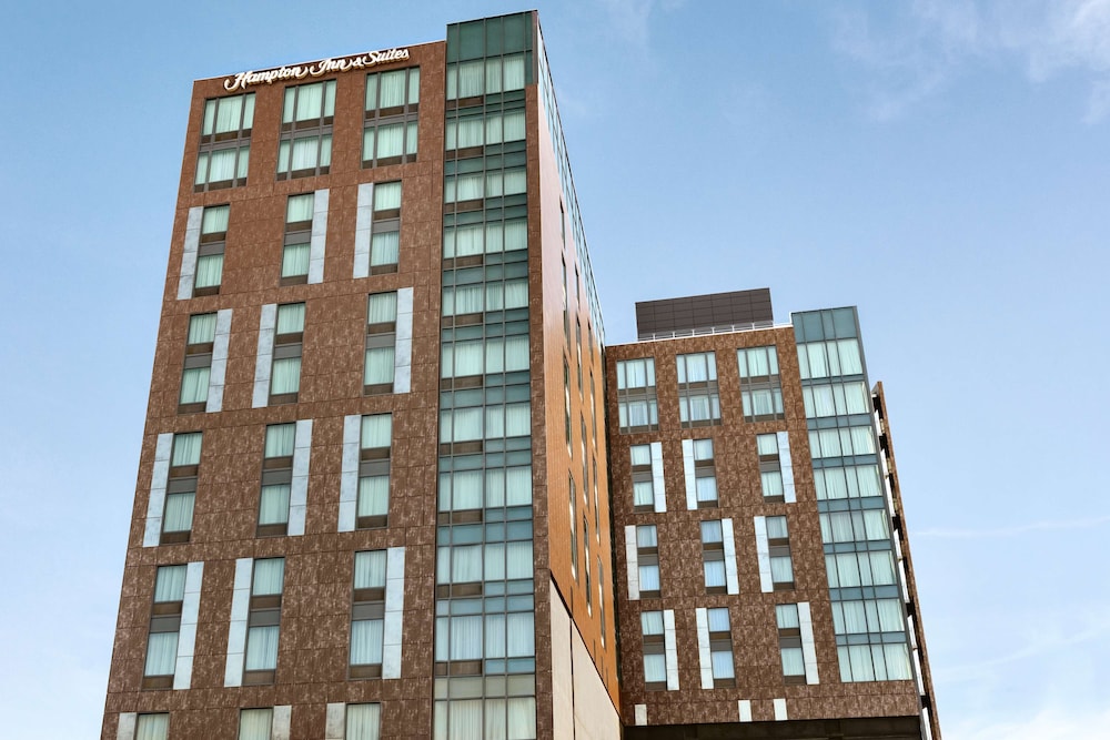 Hampton Inn & Suites Washington DC Navy Yard - photo 48