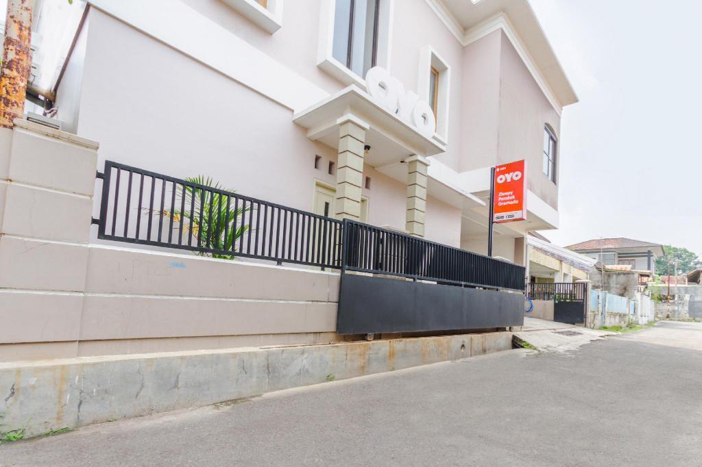 OYO 2883 Zleepy Pondok Gramada in Cirebon, Indonesia