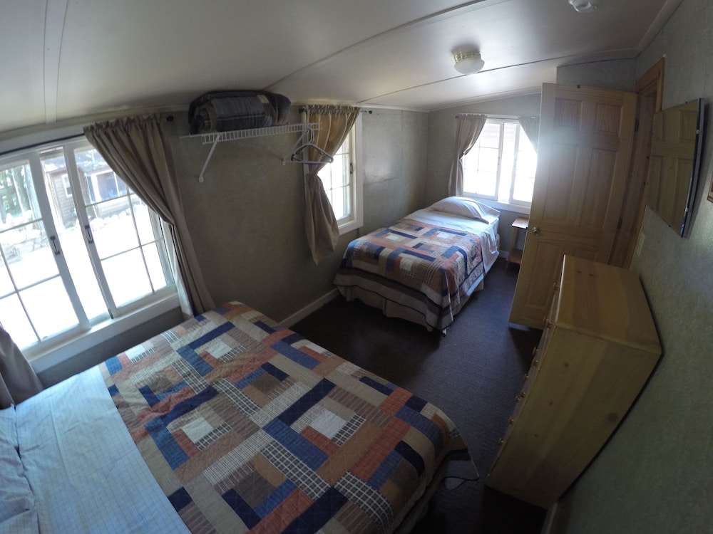 Timber Bay Resort - photo 20