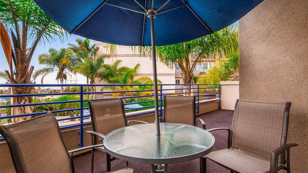 Best Western Plus Marina Gateway Hotel - photo 63
