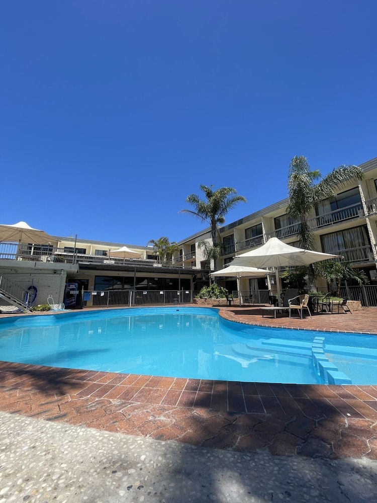 El Lago Waters Motel in The Entrance, Australia