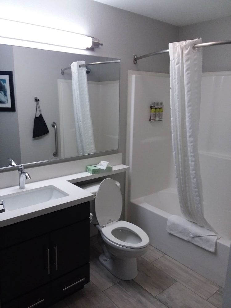 Candlewood Suites Knoxville Airport Alcoa by IHG - photo 36