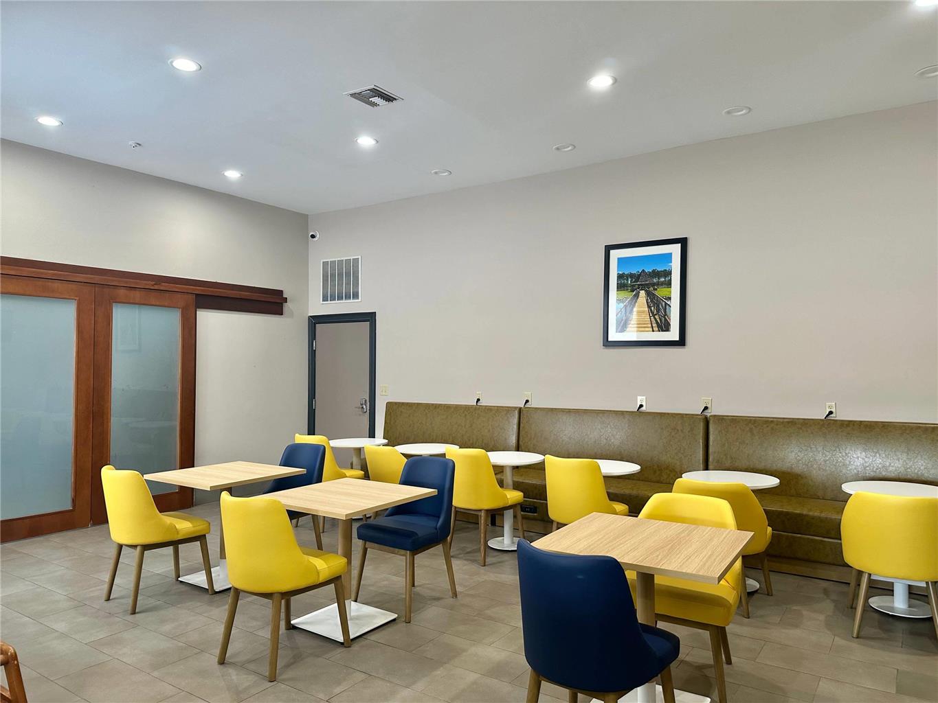 Comfort Inn & Suites Cartersville Emerson Lake Point - photo 30