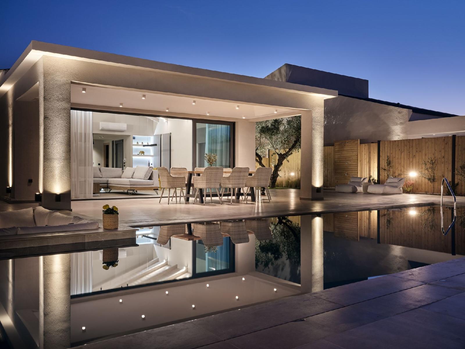 Villa Fabiana — 4-Star Luxury Hotel in Kipseli, Greece