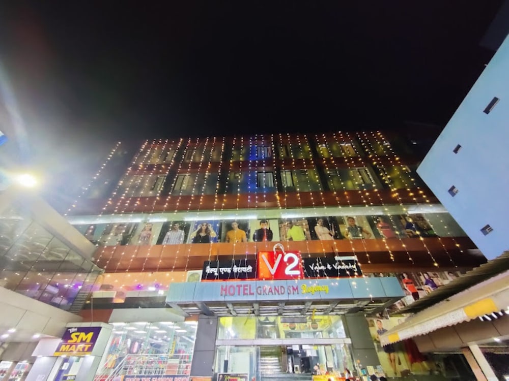 Hotel Grand SM Regency Darbhanga in Darbhanga, India