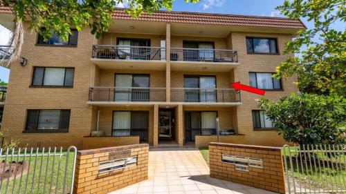Walk To Surf Beach Club And Shops Sands Court Boyd St Woorim — Woorim