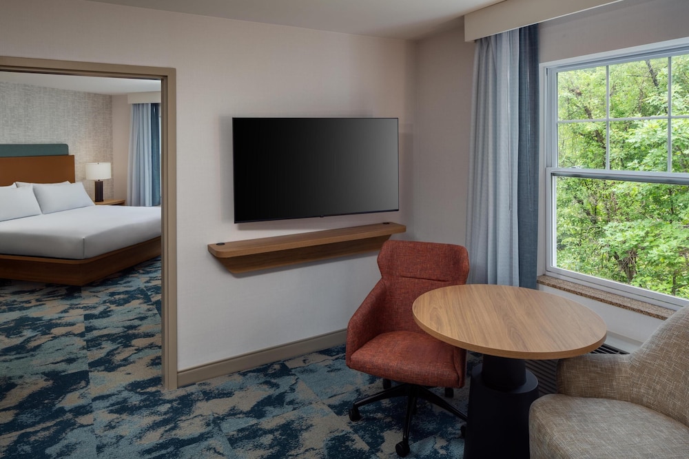 Hampton Inn & Suites North Conway - photo 11
