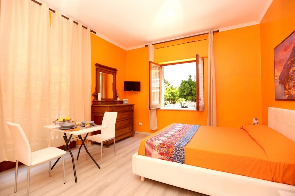 Estate4home Casa Laura — 4-Star Luxury Hotel in Sant'agnello, Italy