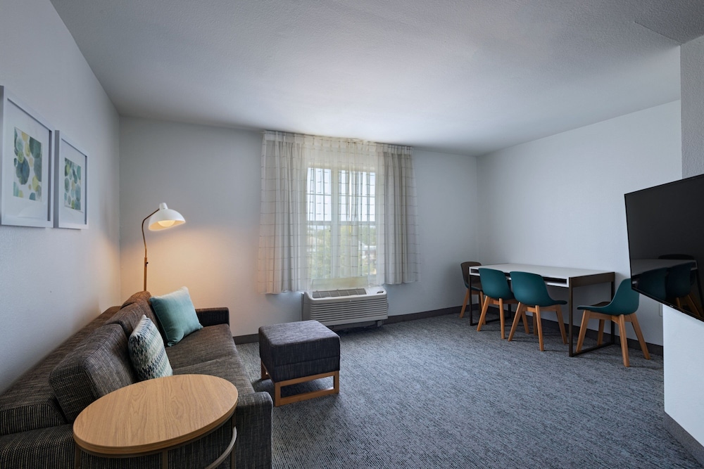 TownePlace Suites by Marriott College Station - photo 14