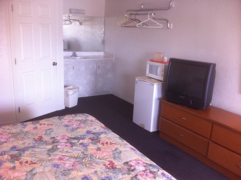 Desoto Motel - photo 7