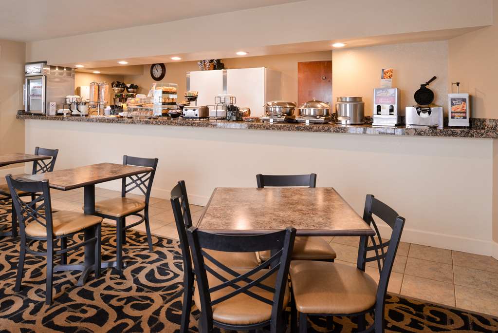 Best Western Executive Inn & Suites - photo 5
