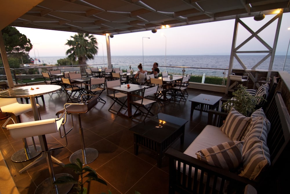 מזון ומשקאות