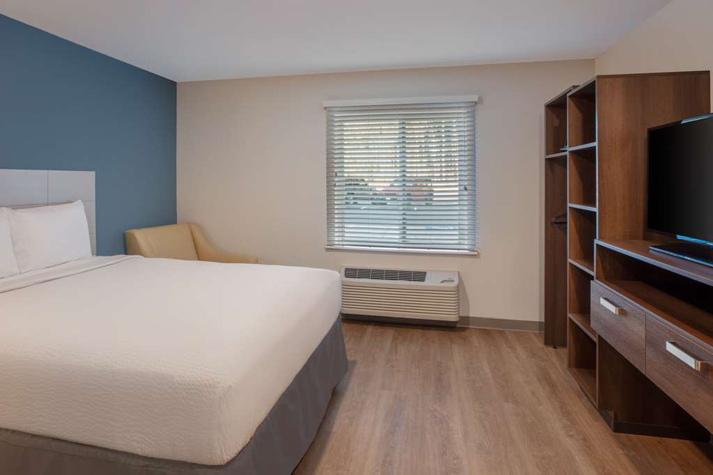 WoodSpring Suites Washington DC East Arena Drive - photo 12