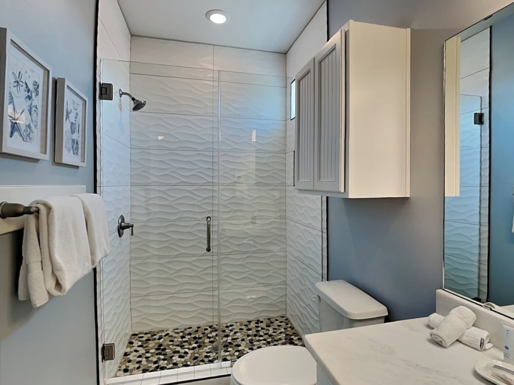 Es405 Port A's Flip Flops & Pop Tops - photo 10
