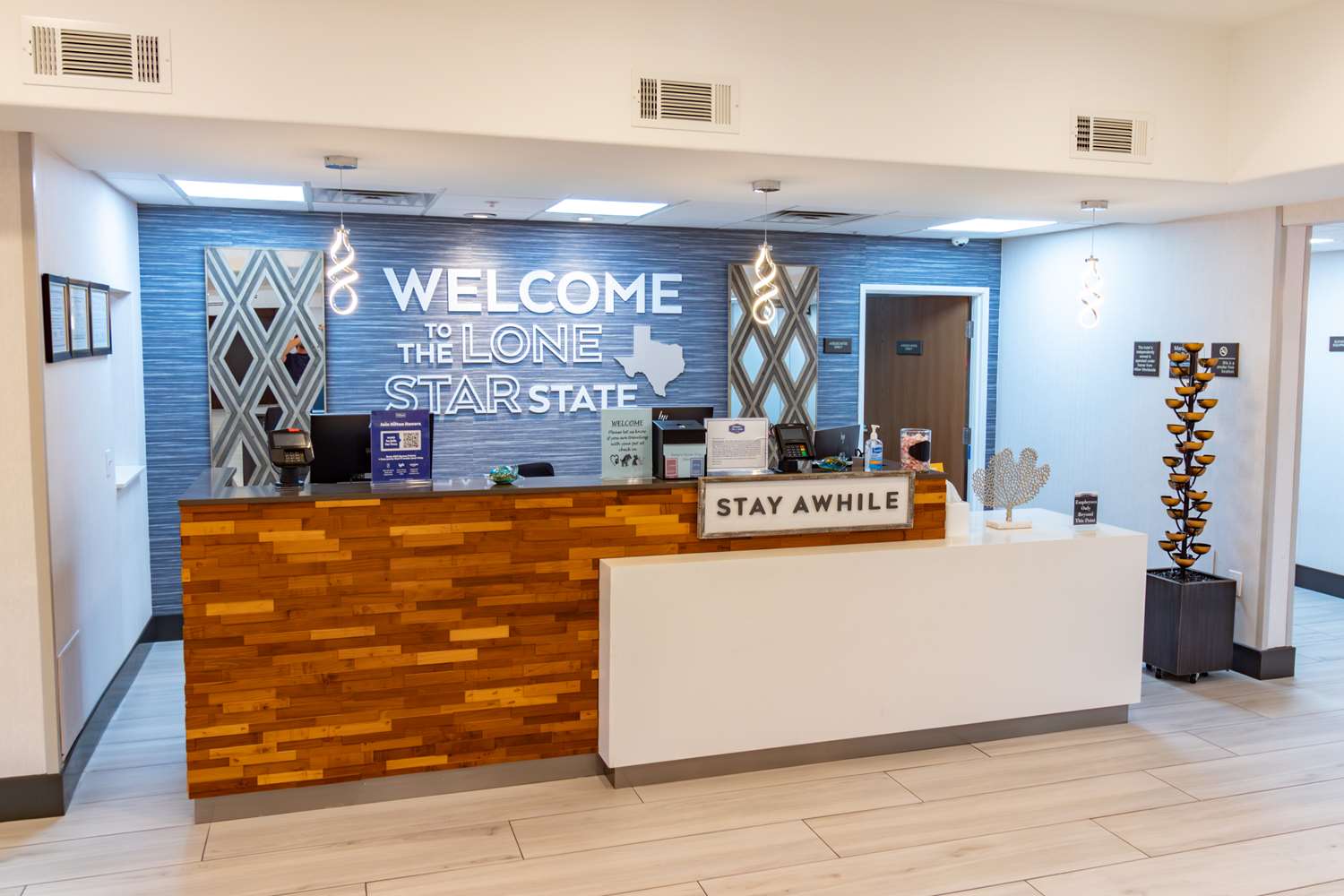 Hampton Inn & Suites Denton - photo 21