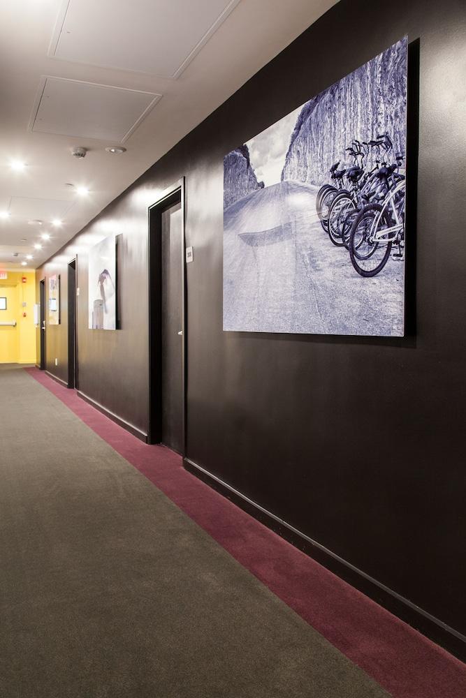 The L Hotel - photo 25