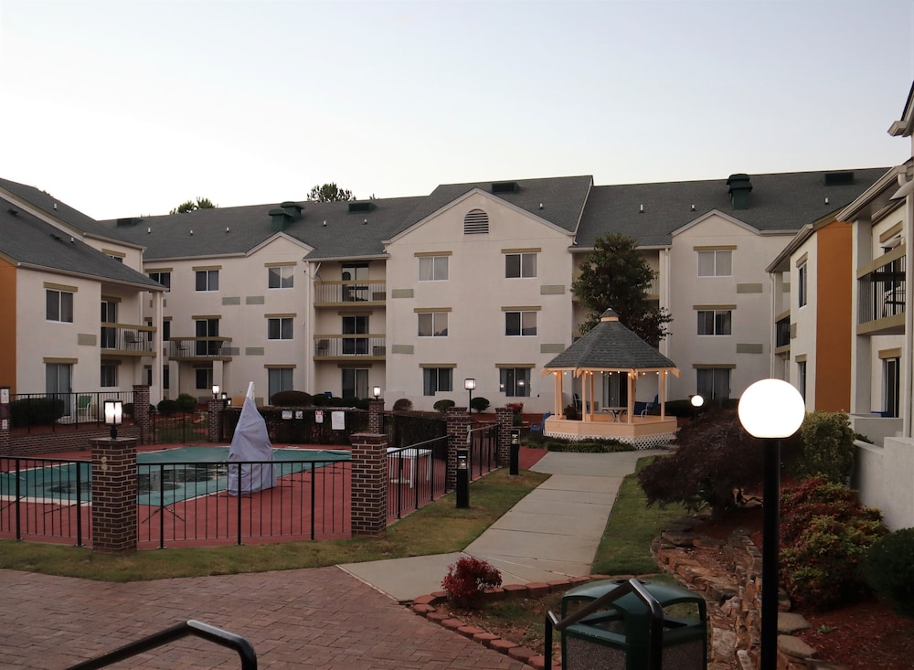 Baymont by Wyndham Norcross Atlanta - photo 24