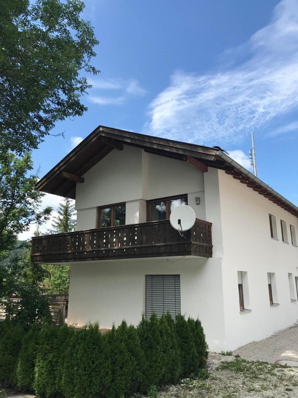 Ferienwohnungen Karwendelbahn — Mittenwald