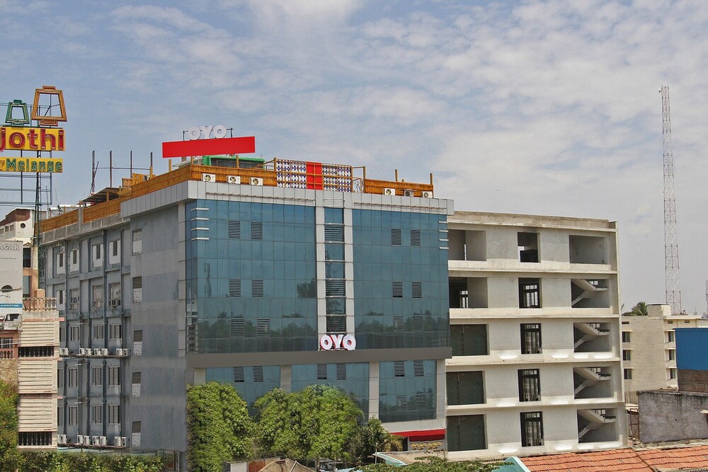 OYO 29130 Brindhavan Hotels in Tiruppur, India