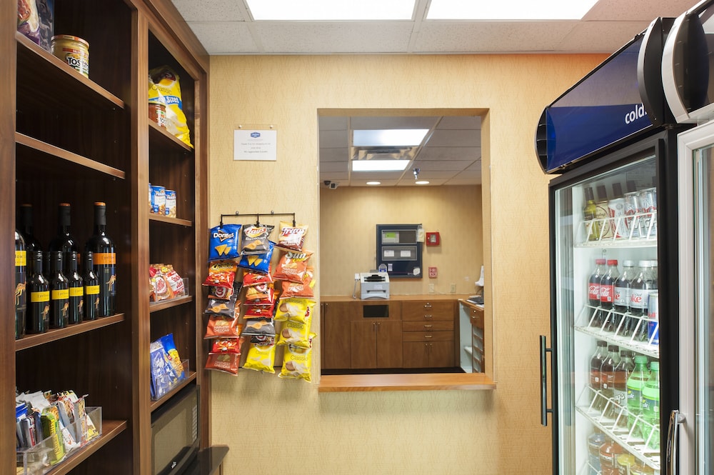 Hampton Inn & Suites Cleveland Southeast Streetsboro - photo 19