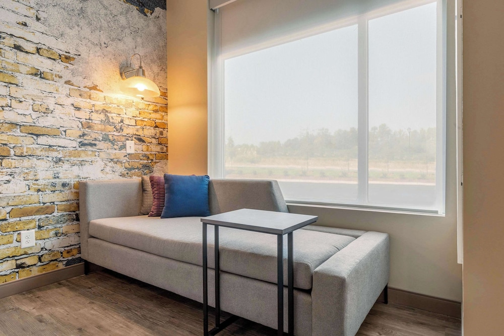 Cambria Hotel Fort Mill - photo 15