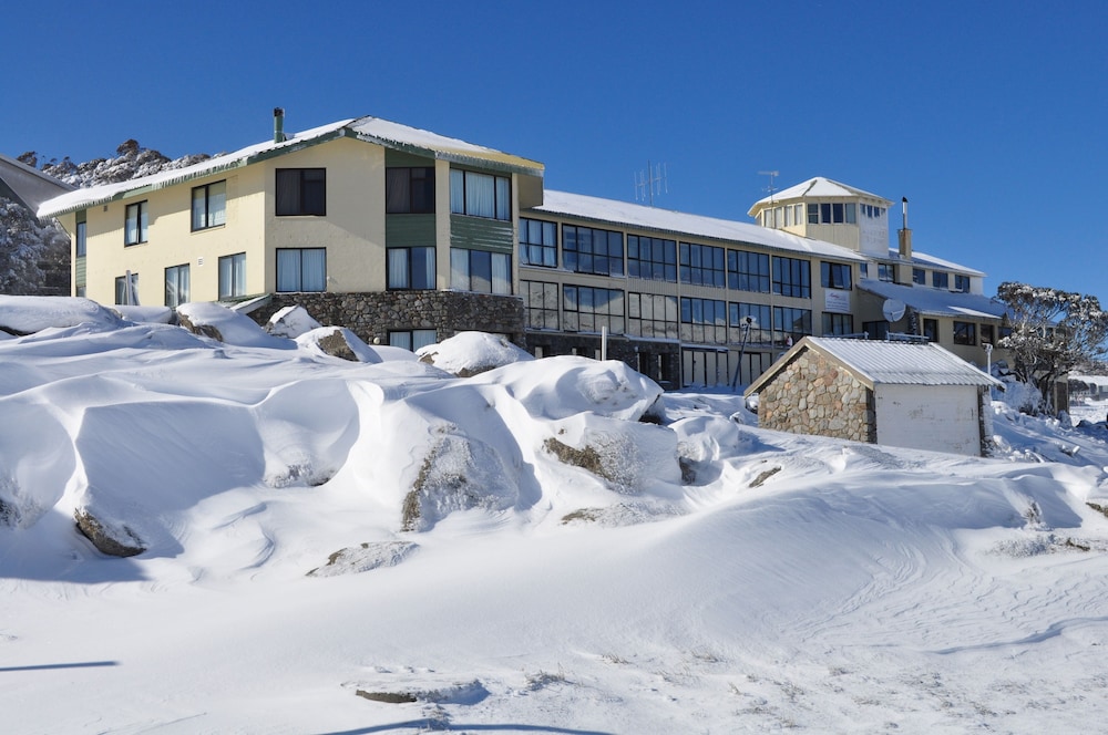 Marritz Hotel - carbon neutral hotel in Kosciuszko National Park
