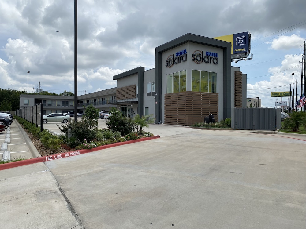 Hotel Solara Hobby Airport - photo 15