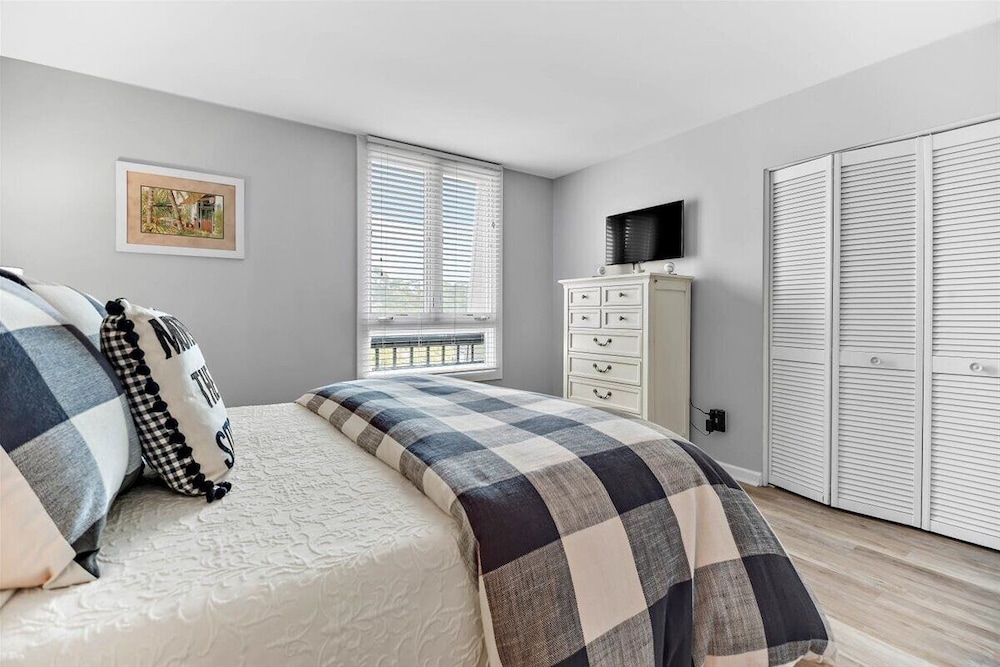 Ketch Court 891 - photo 8