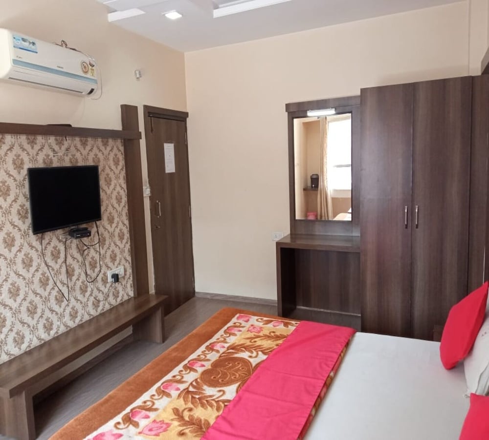 Hotel Shri Krishna — hotel in Pachmarhi