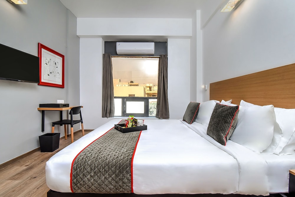 OYO Townhouse 044 Sector 14 Gurugram