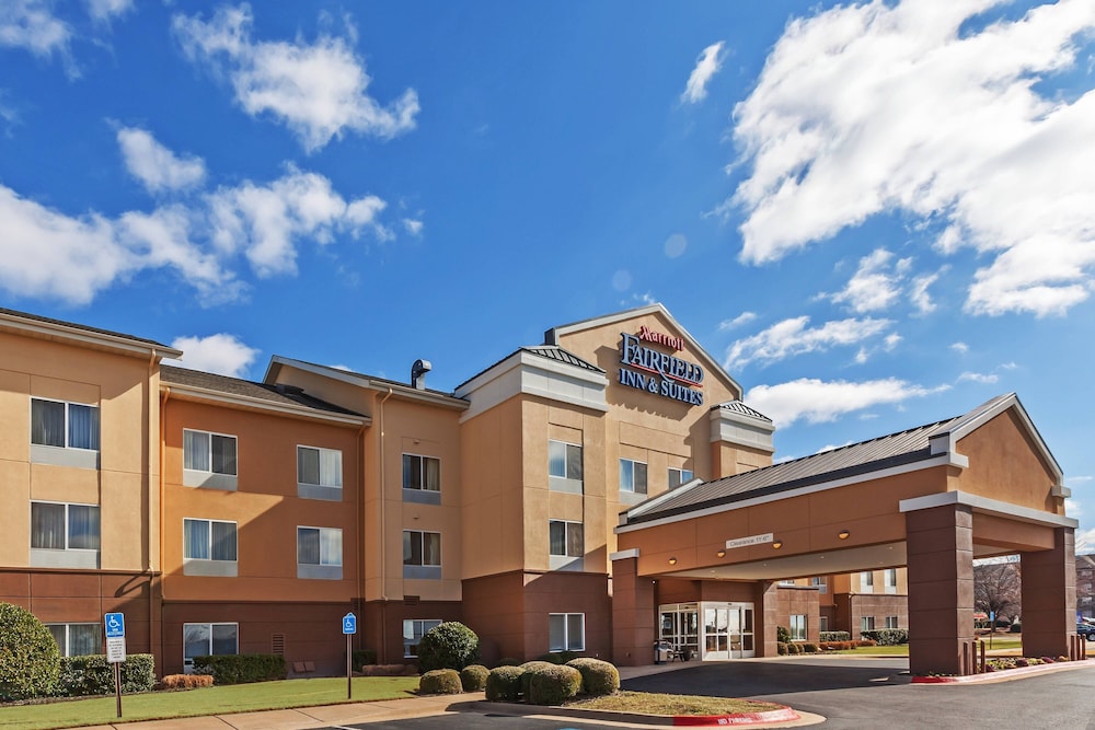 Fairfield Inn & Suites by Marriott Rogers - featured photo