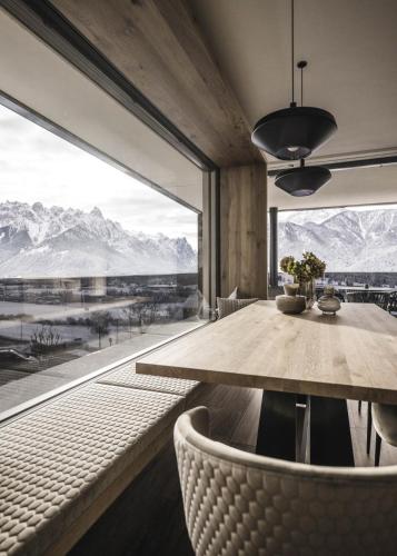 Luxury Dolomites Apartments — Dobbiaco — photo 3