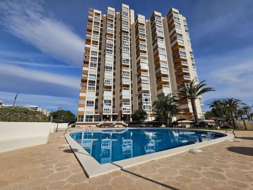 Nautico 16 — 4-Star Luxury Hotel in Alicante, Spain