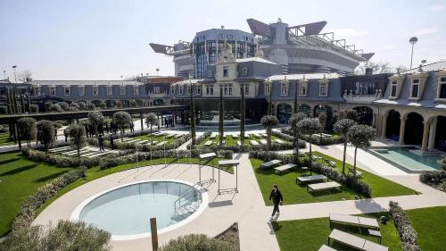 San Siro Blue Flat — 4-Star Luxury Hotel in Milan, Italy
