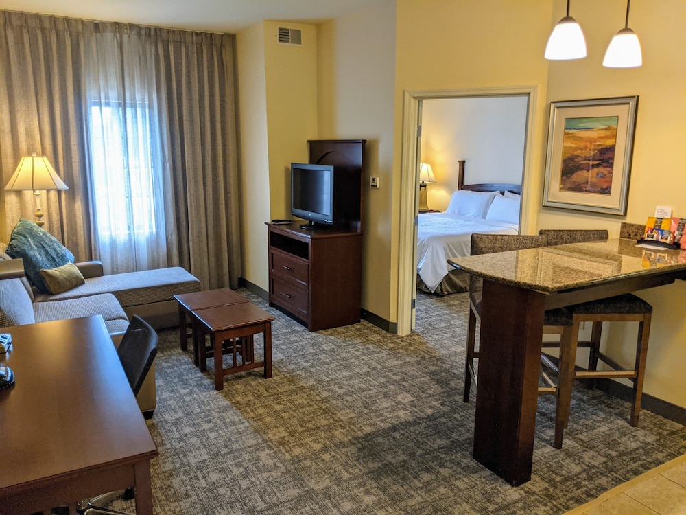Staybridge Suites Indianapolis Carmel by IHG - photo 6