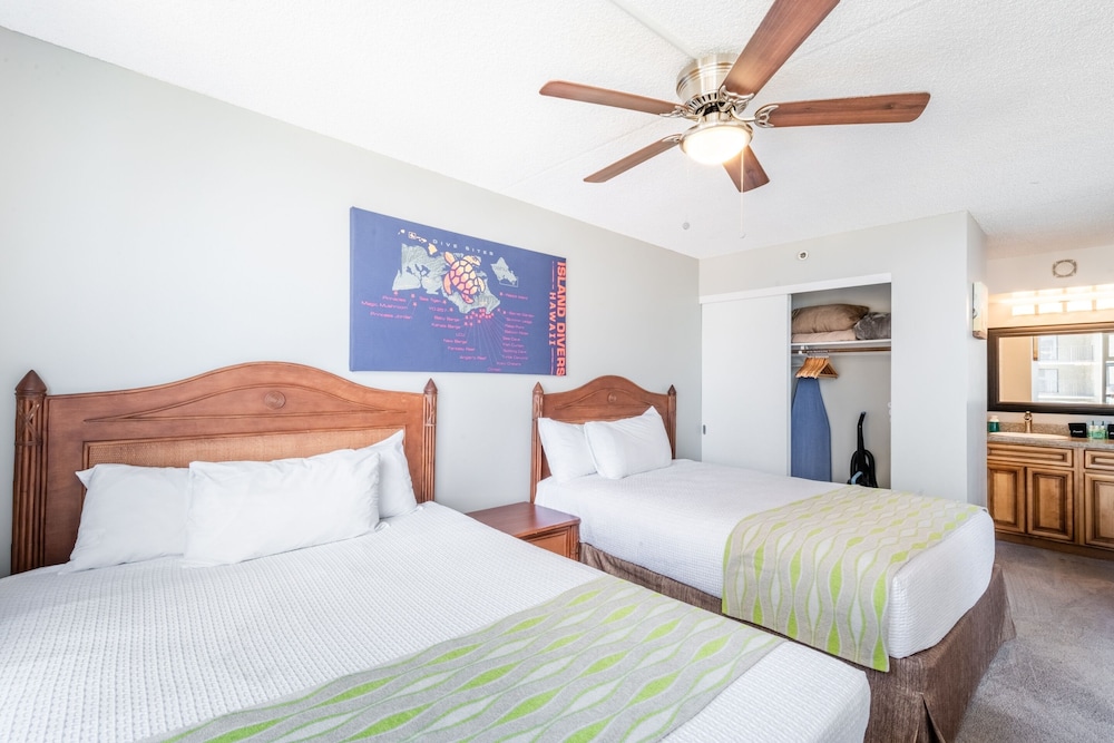 Waikiki Banyan High Level Condo with Private Lanai by Koko Resort Vacation Rentals - photo 29