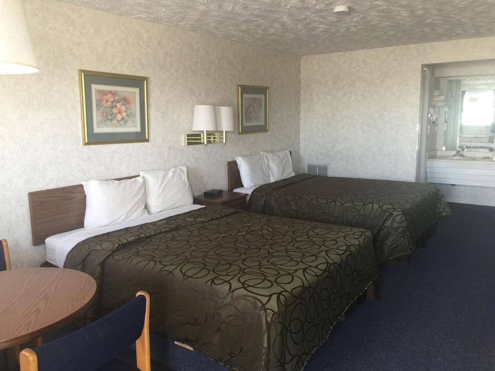 Knights Inn Cozad Lexington Area - photo 12