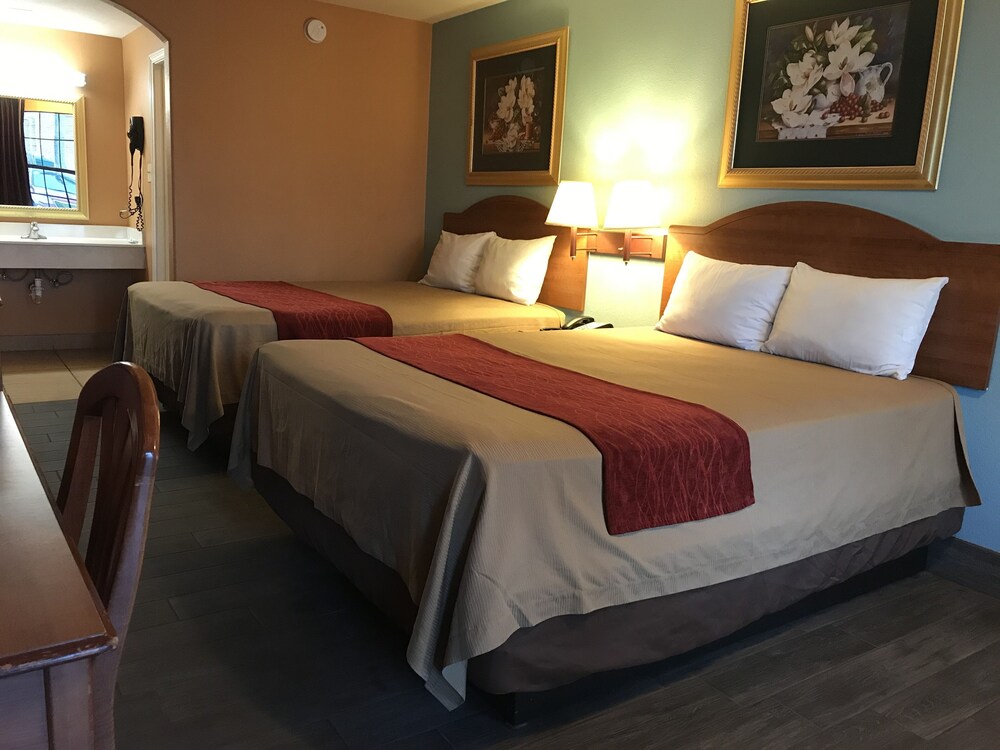 Sky Palace Inn and Suites Laredo - featured photo