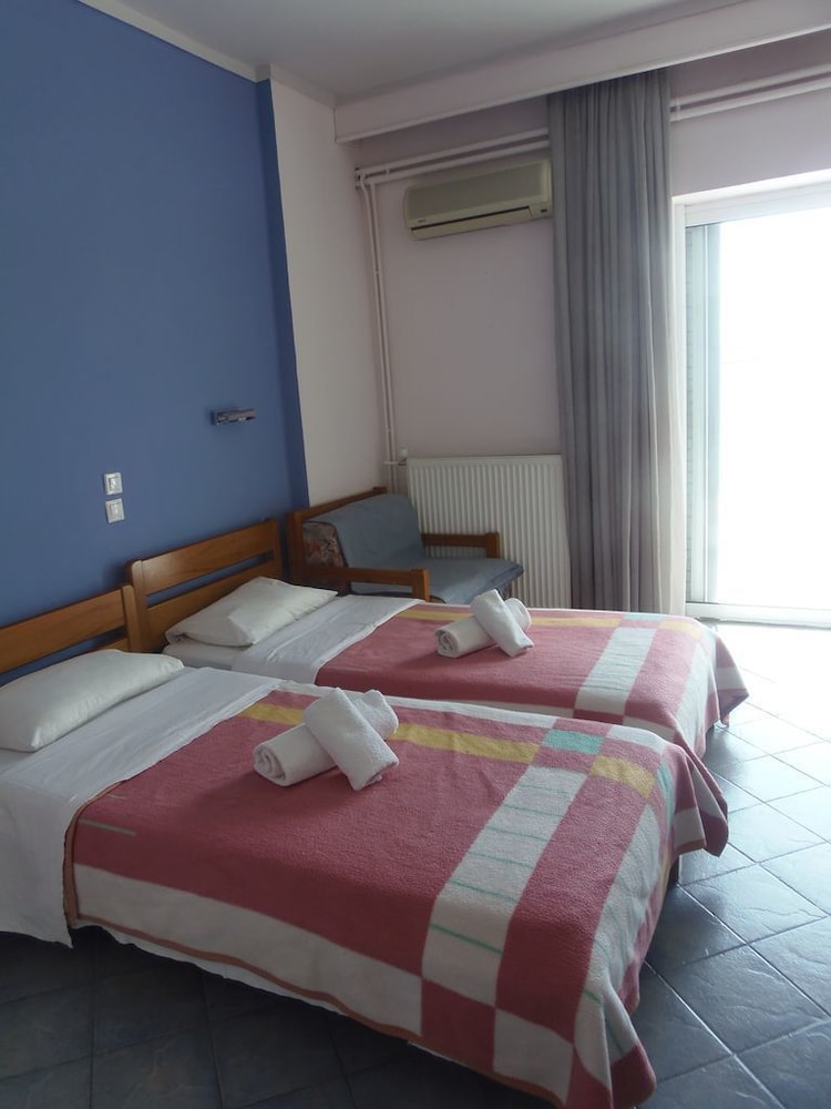 Dire in Neos Marmaras, Greece