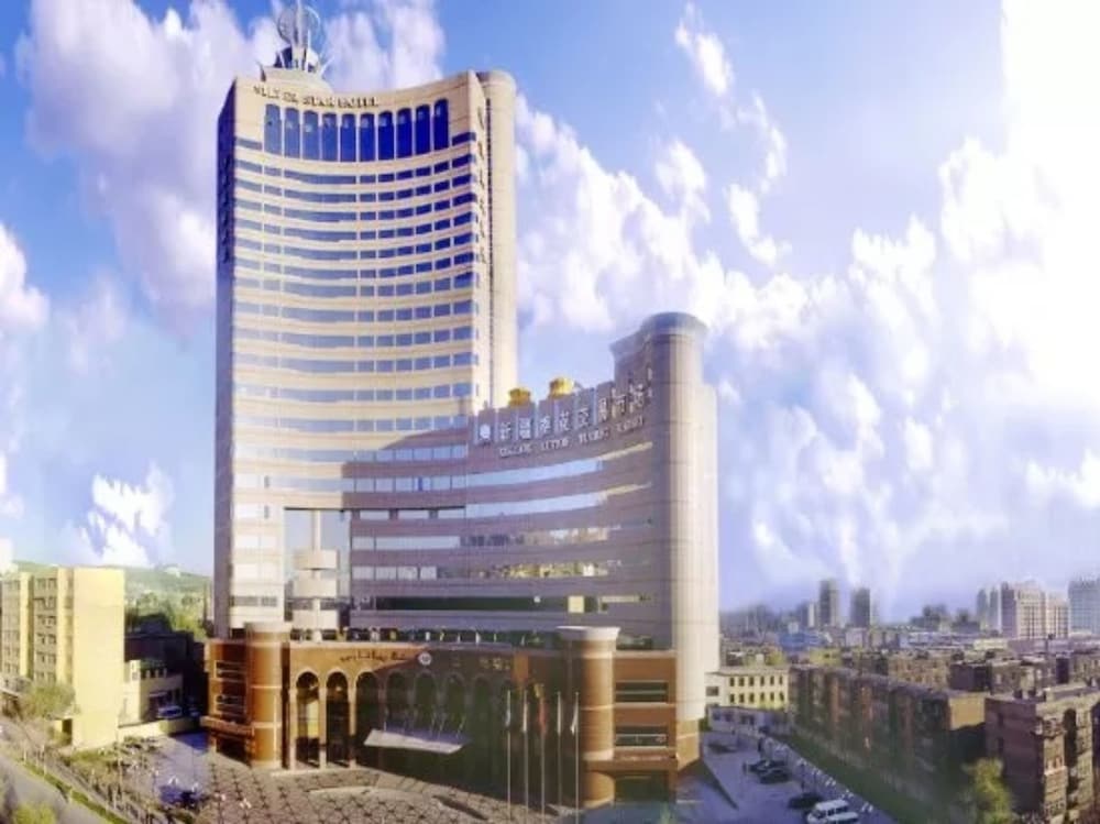 Chu Tian Yin Xing Hotel — hotel in Urumqi