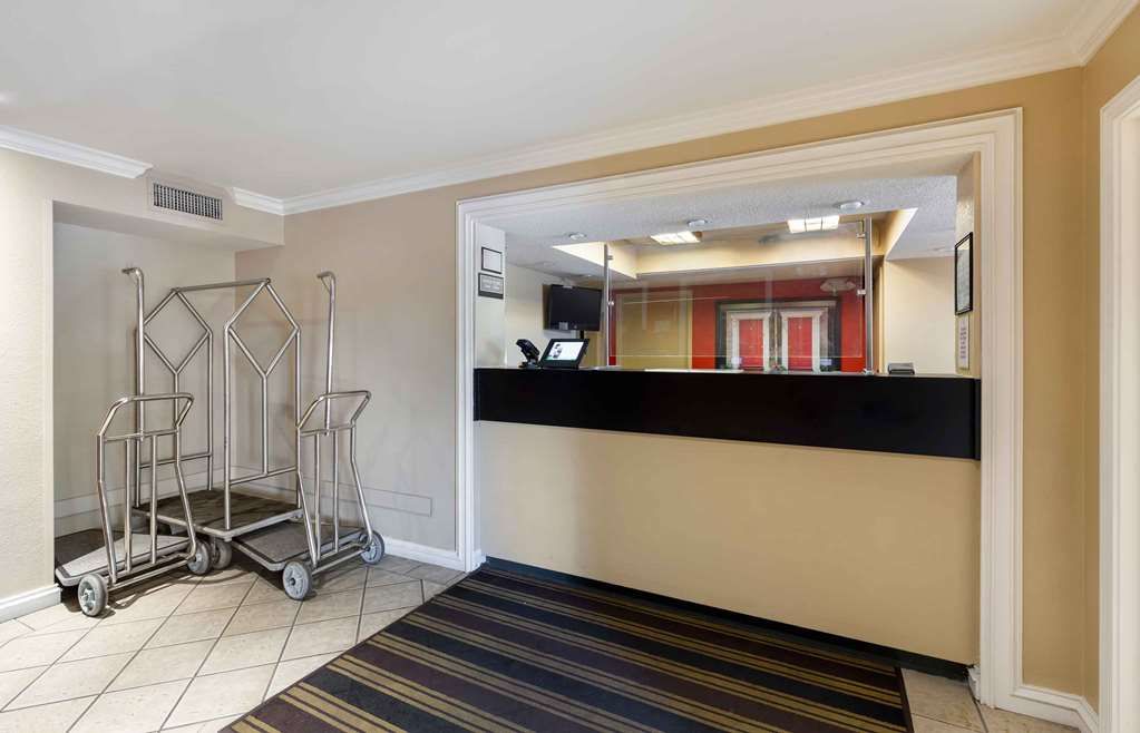 Extended Stay America Suites Cleveland Airport North Olmsted - photo 6