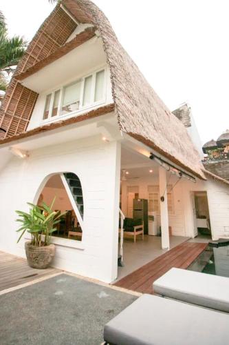 Villa Olivia — 4-Star Luxury Hotel in Seminyak, Indonesia
