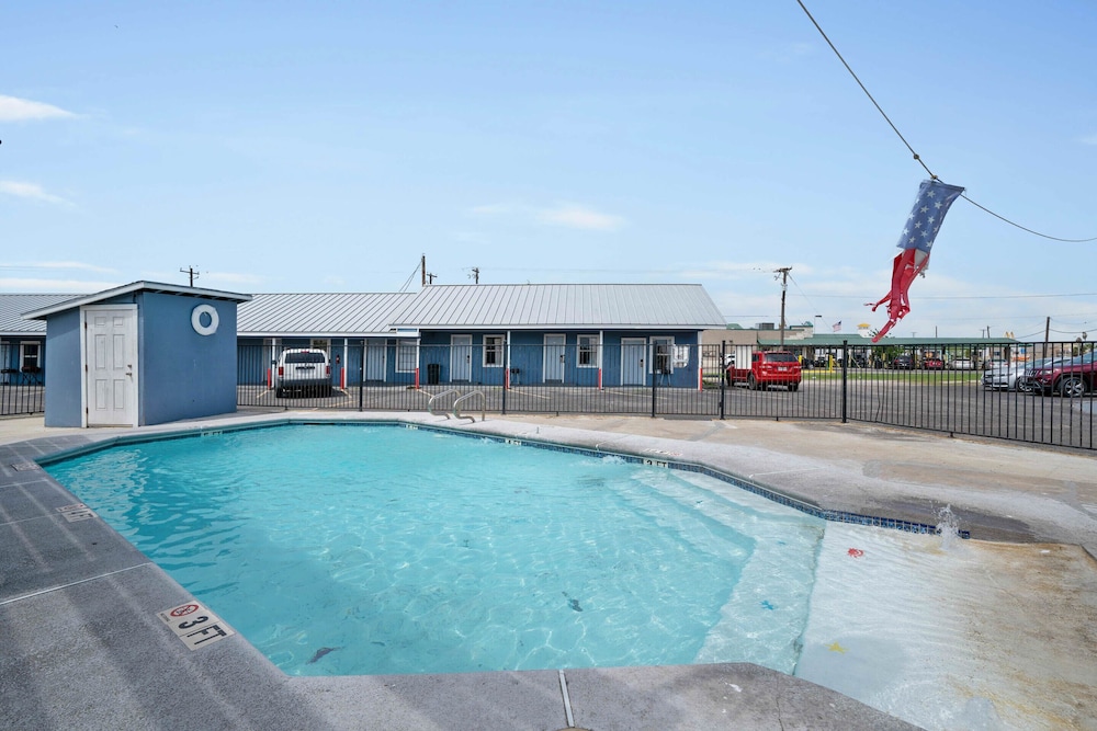 OYO Hotel Rockport Bay View - photo 56