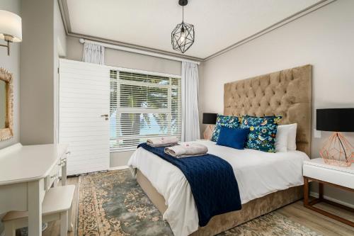 Brookes Hill Suites Luxury Apartment 124 — 4-Star Luxury Hotel in Port Elizabeth, South Africa