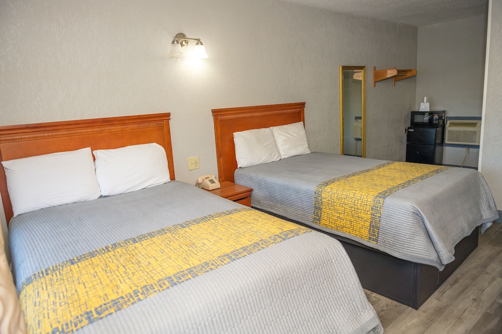 Riverside Inn and Suites - photo 7