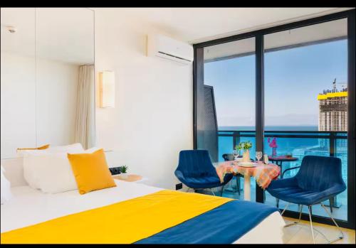 Apartment in Orbi City